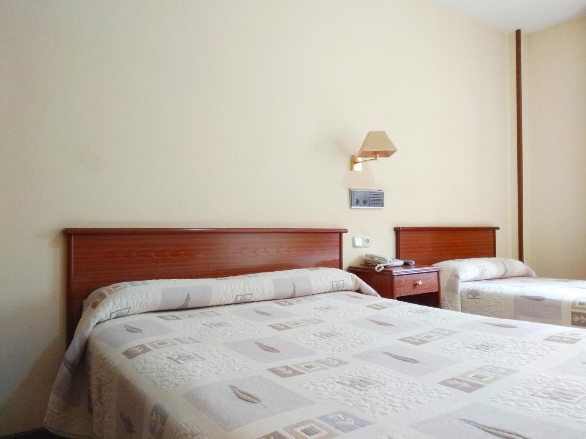 Hotel Capital De Galicia سانتياغو دي كومبوستيلا المظهر الخارجي الصورة