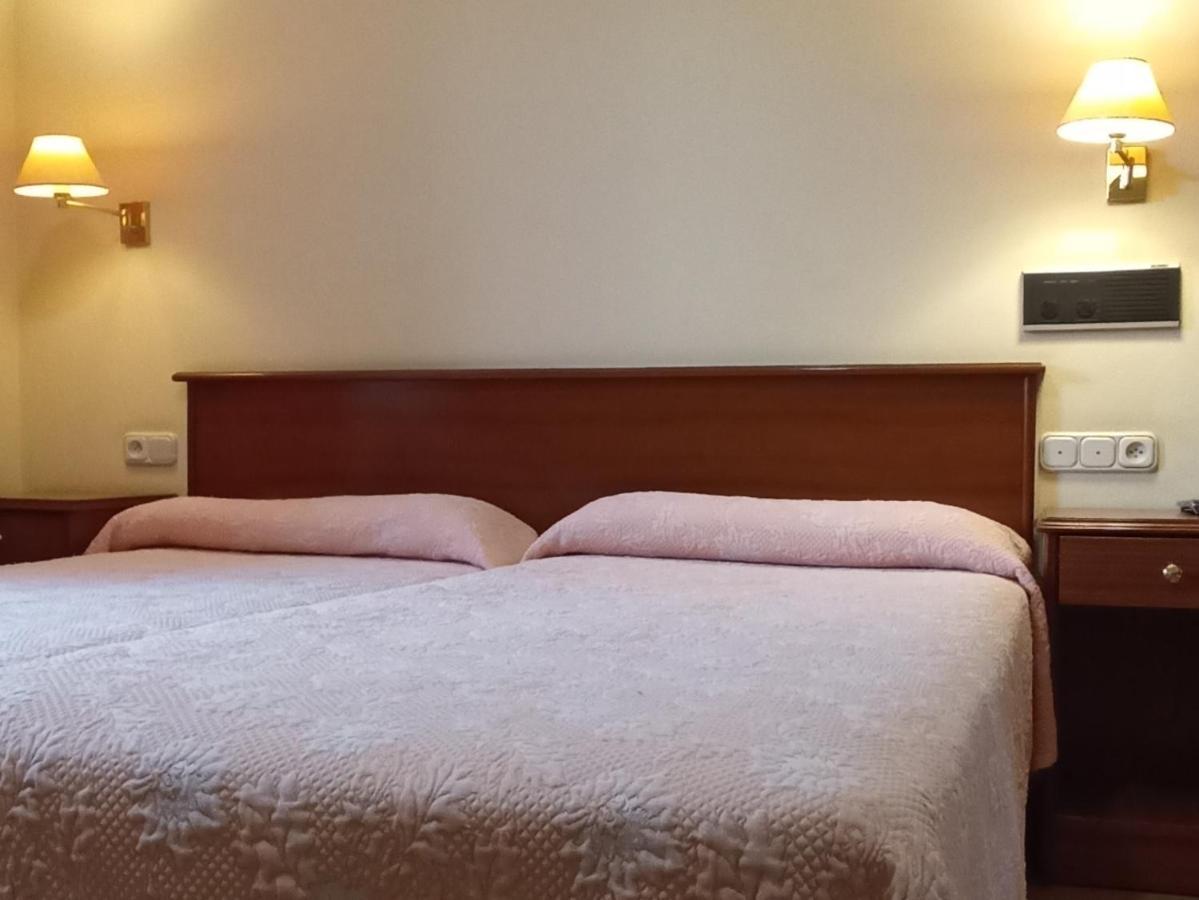 Hotel Capital De Galicia سانتياغو دي كومبوستيلا المظهر الخارجي الصورة